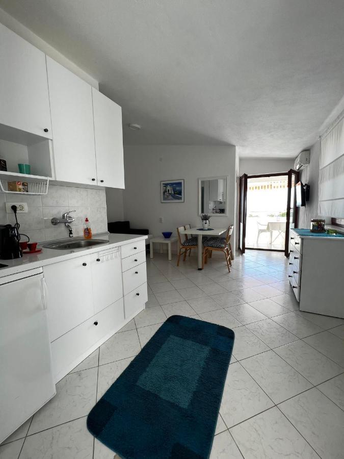 Apartments Milicevic Рогозниця Екстер'єр фото