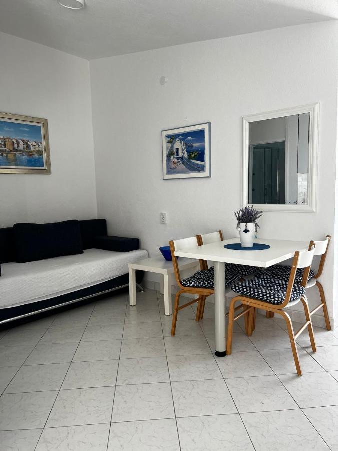 Apartments Milicevic Рогозниця Екстер'єр фото