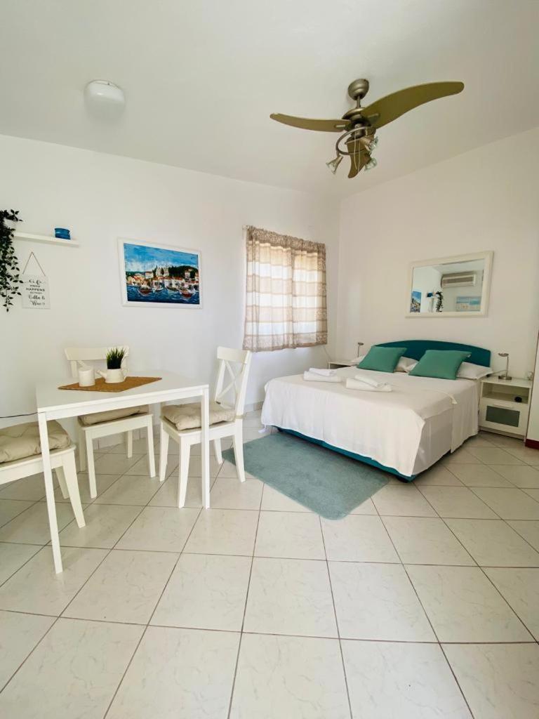 Apartments Milicevic Рогозниця Екстер'єр фото